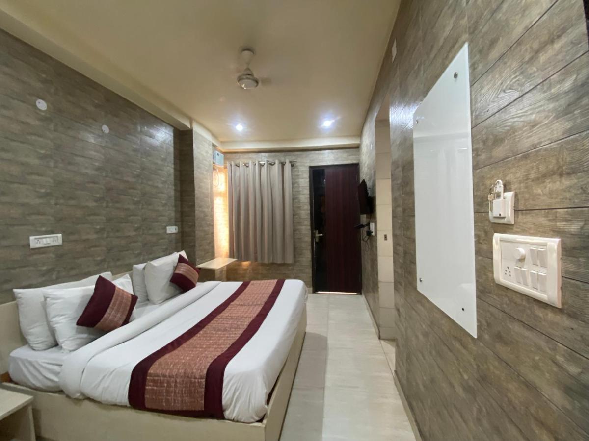 Hotel Red Chilly New Delhi Eksteriør bilde