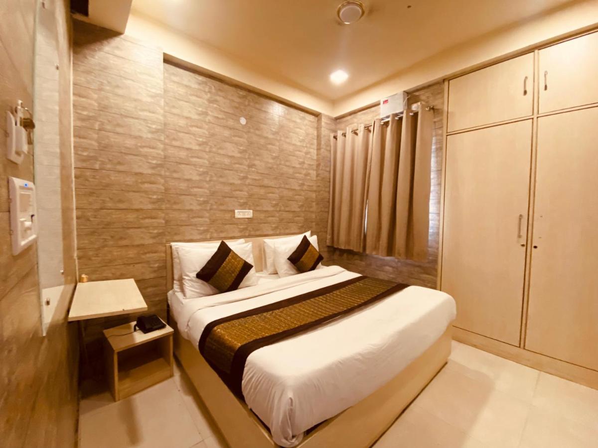 Hotel Red Chilly New Delhi Eksteriør bilde